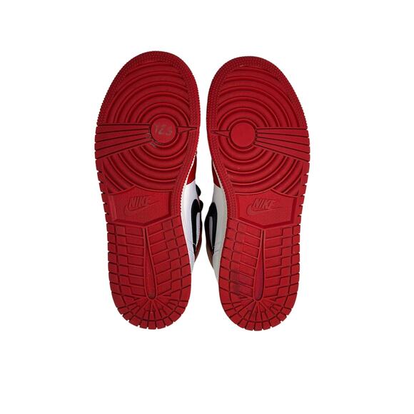 Nike Air Jordan 1 Retro Mid OG Chicago Size 4.5y - Picture 5 of 9